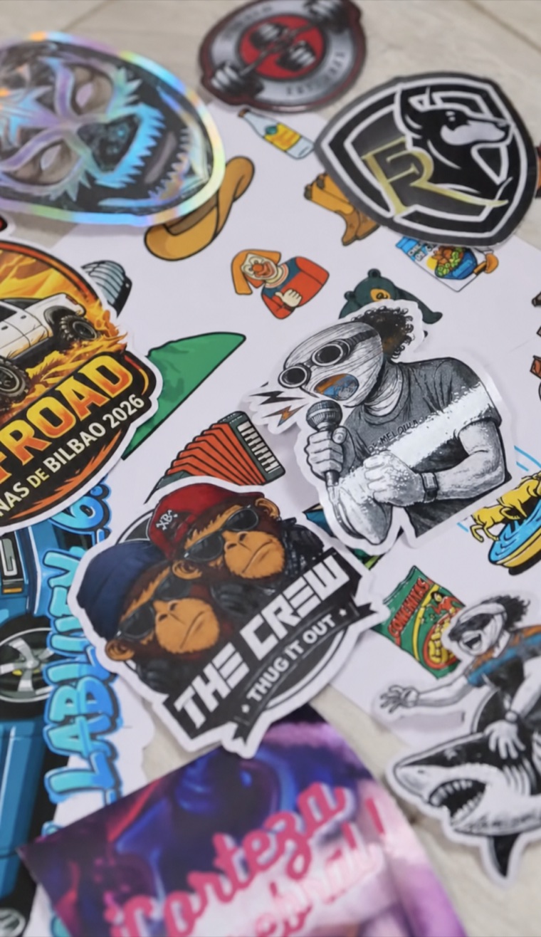 Colección de stickers personalizados con acabados premium