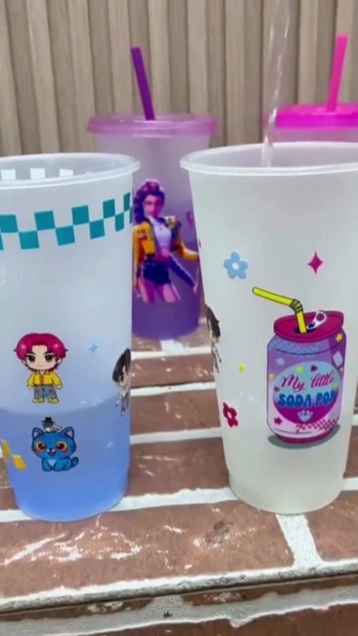Vasos personalizados para una celebración